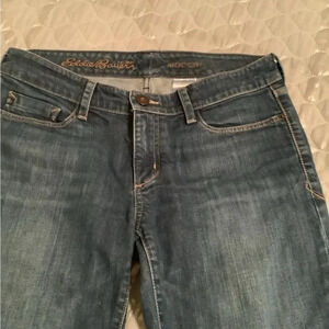 EDDIE BAUER MODERN~ FLARE ~NICE WEIGHT~8R